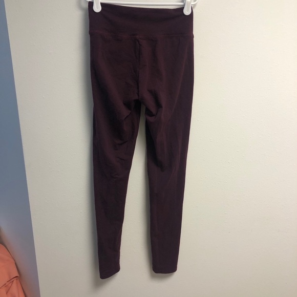 Maroon Aerie leggings - Picture 2 of 3